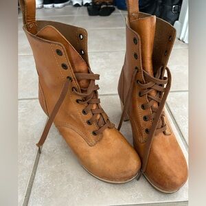 Brown Leather Lace-Up Women's Boots